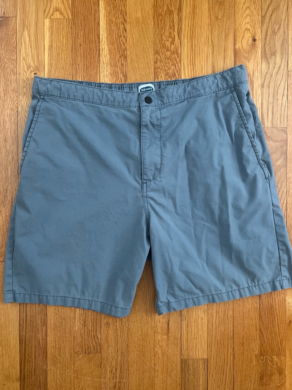 Old Navy Men's Blue Chino Shorts 7" Inseam (M)